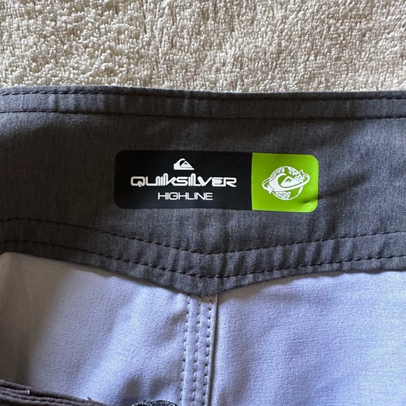 Quicksilver Men’s Boardshorts Surf Silk New Wave 19 Black & Blue - 32 Waist - Picture 6 of 9